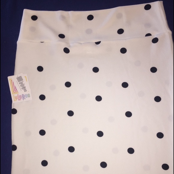 LuLaRoe Dresses & Skirts - Hostess Pick⭐️Cassie” skirt 💕beauty and comfort